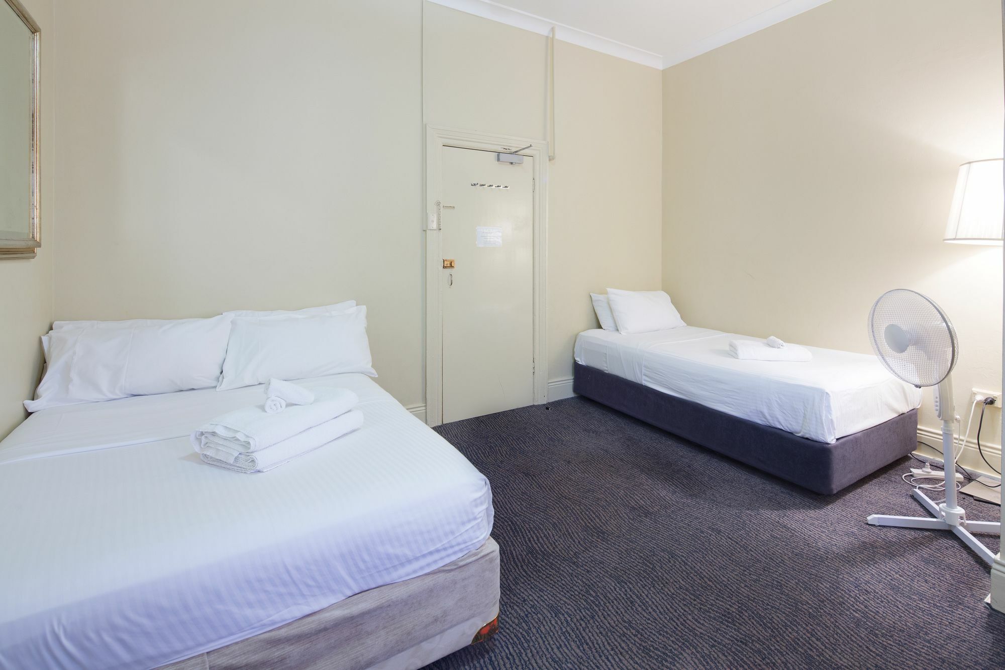 Neutral Bay Lodge Сидней Экстерьер фото