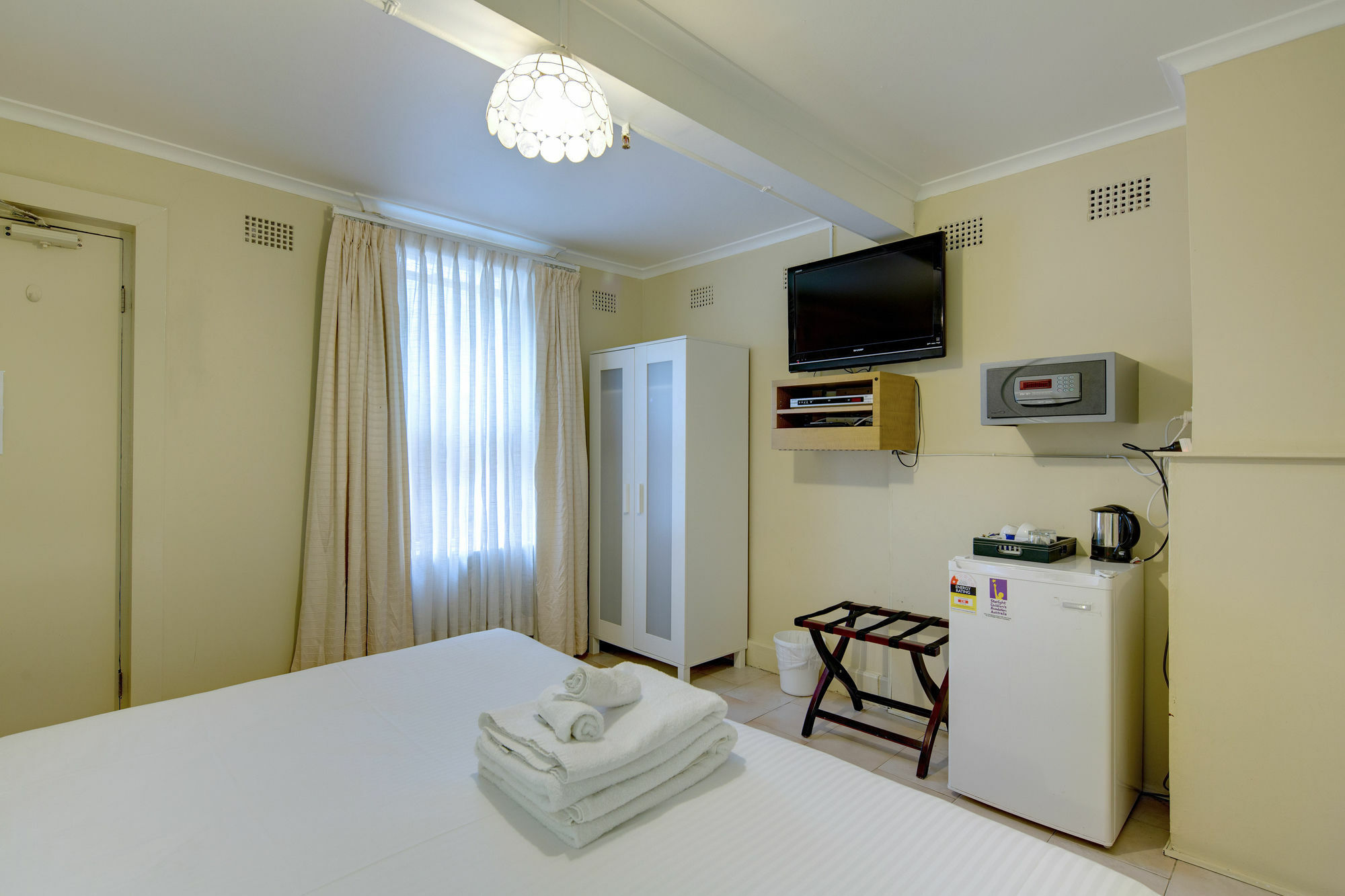 Neutral Bay Lodge Сидней Экстерьер фото